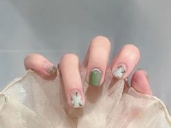 -悦指间美甲美睫