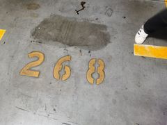 -大宁国际商业广场-地下停车库