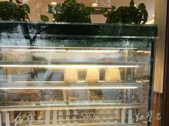 -红宝石·鲜奶小方·海派西点房(浦三店)
