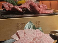 -铭牛烧肉·和牛海鲜自助(高新月牙湖店)