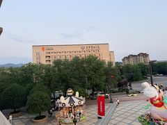 -王府井奥莱临潼小镇(临潼店)