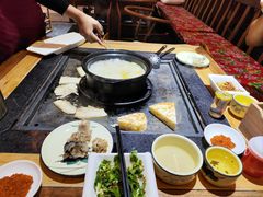 -有一锅·野生菌黑山羊腊排骨火锅(古城北门店)