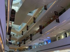 -LuOne凯德晶萃广场(徐家汇路店)