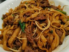 干炒牛河-粤·向群饭店(龙津东路总店)