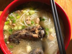 -正宗李家土鸡米线店