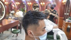 点击看大图 -十六番发型师事务所