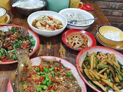 -老三样·美食研究中心(世贸路店)