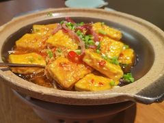 蒜香火腿包浆豆腐-云海肴·汽锅鸡·云南菜(苏州中心店)