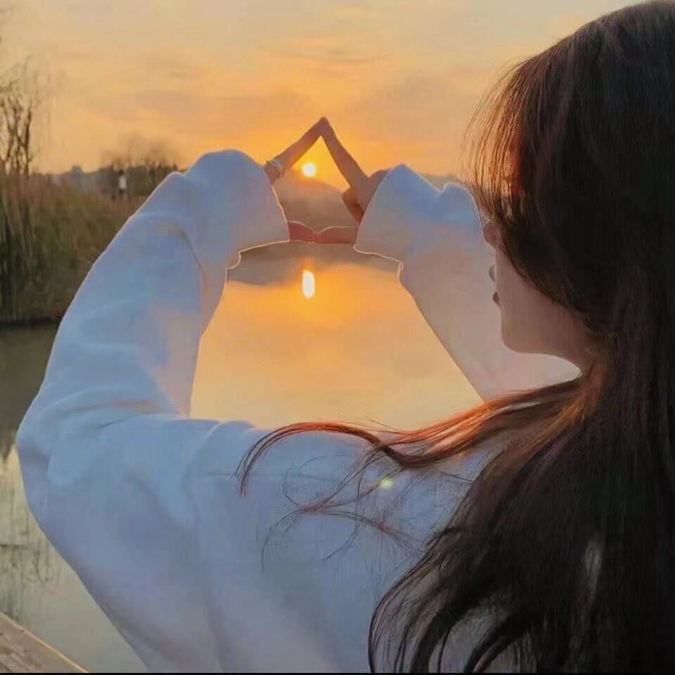 海的浪漫,日出占一半