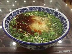 -穆芳阁兰州纯汤牛肉面(西安总店)