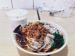 -洪记凉米线(新兴路店)