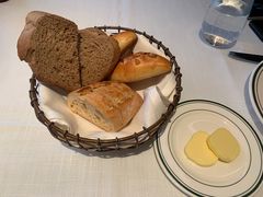 面包-Wolfgang’s Steakhouse 沃夫冈牛排馆(上海白玉兰广场店)