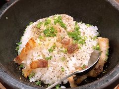 蒜香五花肉拌饭-大阪烧肉BAKA一代(十亩地店)