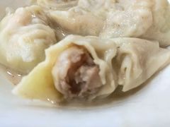 纯鲜肉虾仁大馄饨-潘国仙耳光馄饨(黄家阙路店)