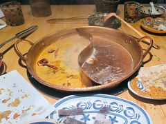 -洱火云南酸菜牛肉火锅(石景山当代商城店)