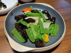 -云海肴·汽锅鸡·云南菜(天山百盛优客店)