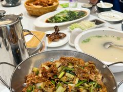 -梅利汴京烤鸭•开封豫菜地标店(东大街店)