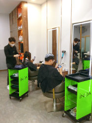 -艺格造型染发烫发