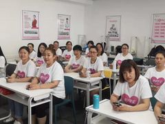 -爱月宝月嫂·育儿嫂(哈尔滨总店)