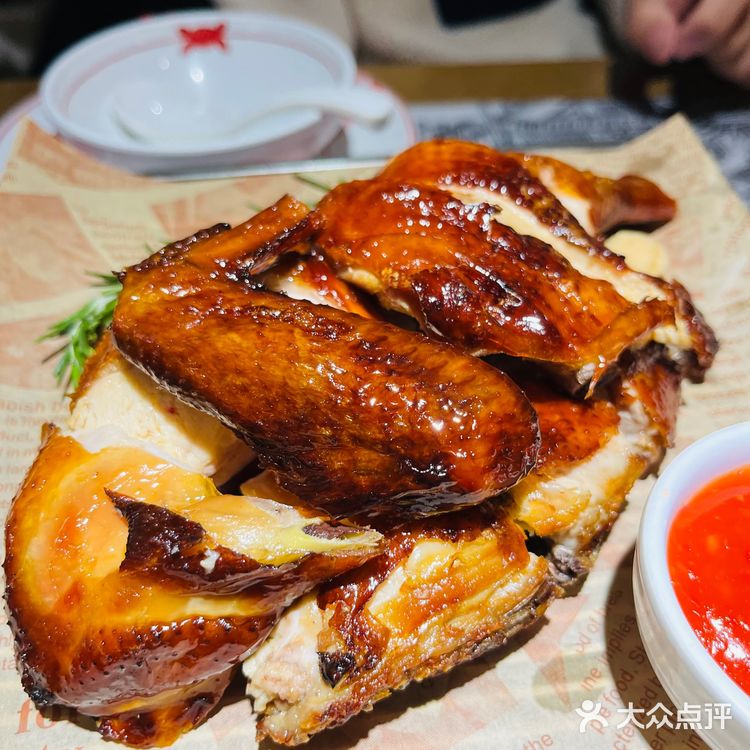 氛围感拉满的一家江南菜馆[调皮]很有客栈风