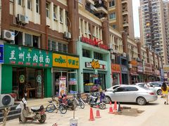 门面-张大师鸭爪爪特色干锅(南湖店)