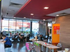 大堂-麦当劳(新新大道岗丰店)