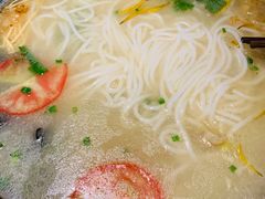 过桥米线-都氏家DUSJOY(翡翠城店)