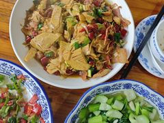 冬笋炒腊肉-瑶河山里菜