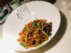 -韵秋荷(宝山龙湖天街店)