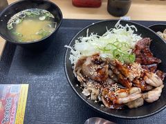 -難波肉劇場