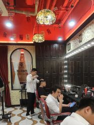 -东方先生国潮男士理发馆
