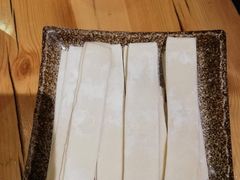 手拉面片-顶顶汤火牛排火锅·经典铜锅涮肉