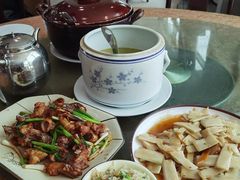 -正宗鸡饭粤香酒家(朱村店)