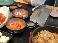 -臻牛烤肉