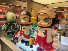 -泡泡玛特POPMART(蓝色港湾店)