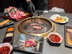 -铭牛烧肉·和牛海鲜自助(高新月牙湖店)