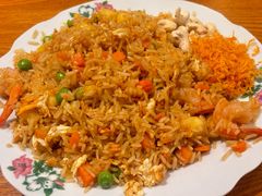 泰式菠萝炒饭-婉泰·特色小吃·舂鸡脚(告庄二店)