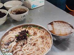 -正宗杨记普洱酸醋米线(总店)