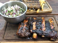 -Ribs & Burgers The Rocks
