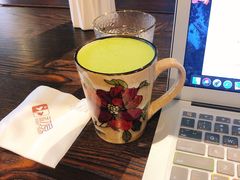 -初见咖啡(青大路店)