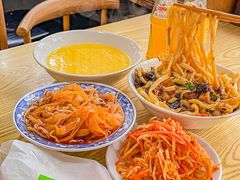 -王菊美食街·王菊面馆(总店)