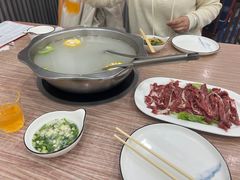 -潮汕牛肉火锅