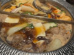 -牛YO寿喜烧·铁板烧和牛火锅自助(市府恒隆店)