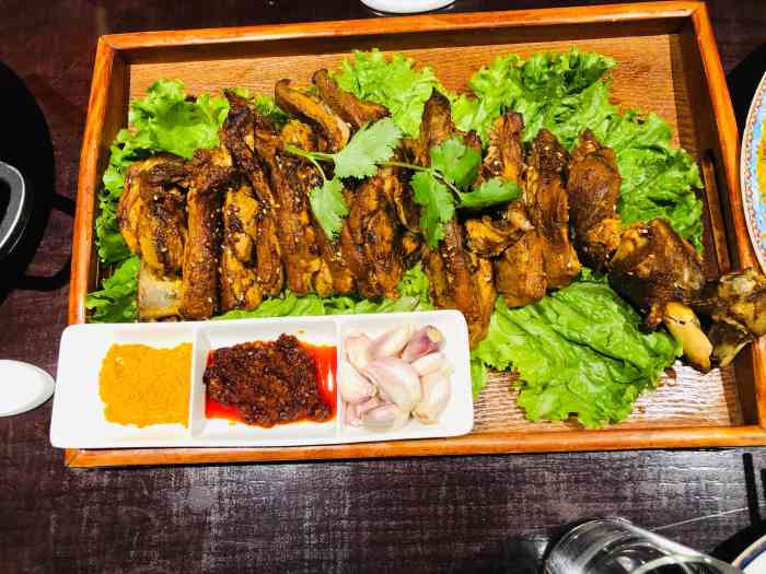 雅君羊羔肉(老字号民惠城店)-"一家纯正西北风味的餐厅,我们是从平台