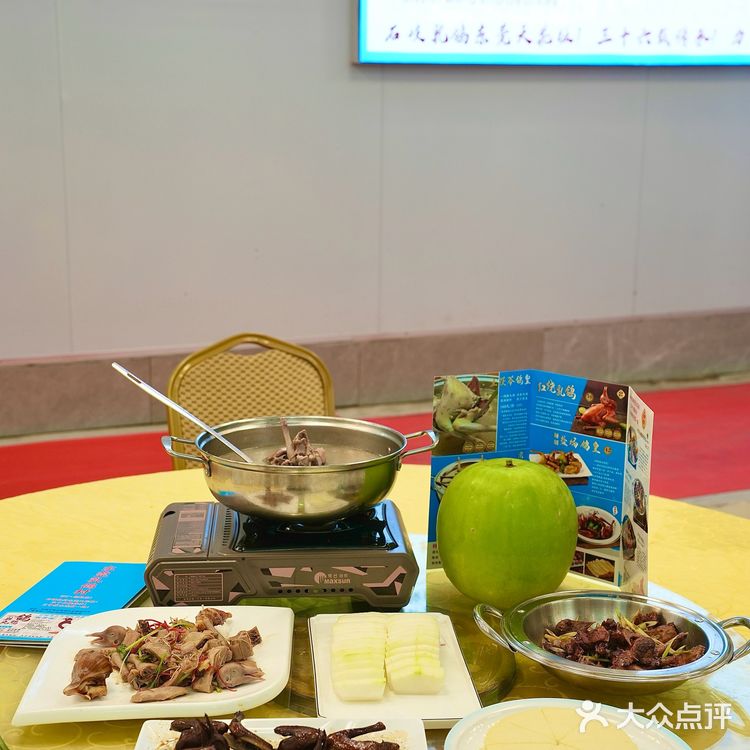 在东莞实现乳鸽自由！寮步新开这家店香迷糊了