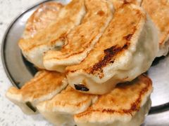鲜肉韭菜煎饺-芬芳甜品(同福路店)