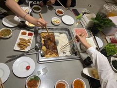 -海底捞火锅(旭辉MALL店)