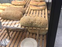 -Dough&Joe团憩(瑞虹天地月亮湾店)