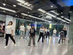 -STAR舞蹈工作室