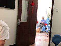 -世龙世家灰指甲鸡眼脚气甲沟炎跖疣护理(通州店)